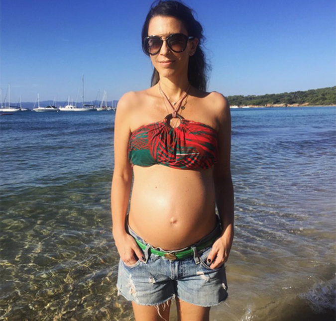 Ex-VJ da <i>MTV</i>, Sarah Oliveira mostra a barrigona da segunda gravidez!