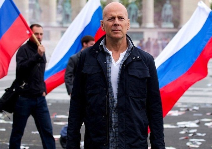 Bruce Willis é convidado para nova versão de <i>Duro de Matar</i>