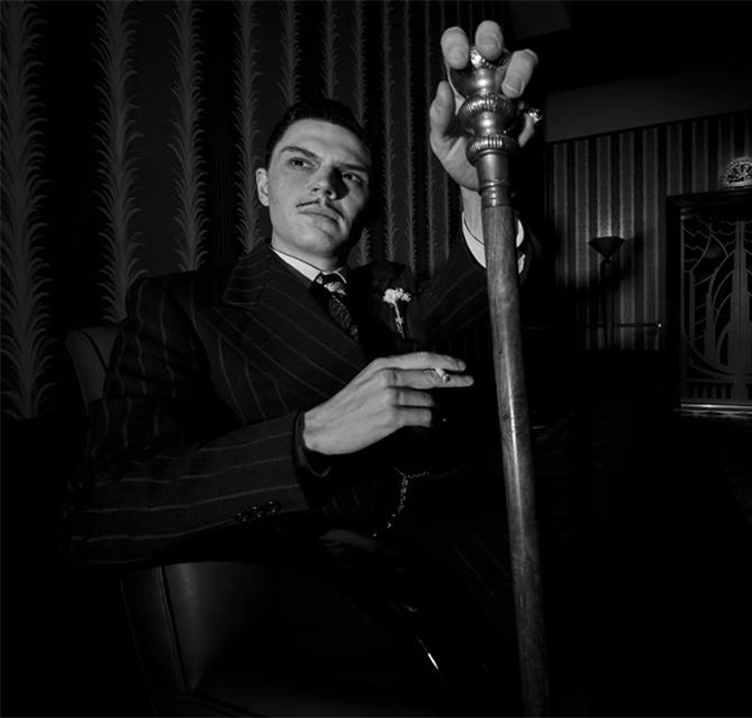 Evan Peters fala sobre seu personagem em <i>American Horror Story: Hotel</i>: <i>- Eu ficaria com medo de mim</i>