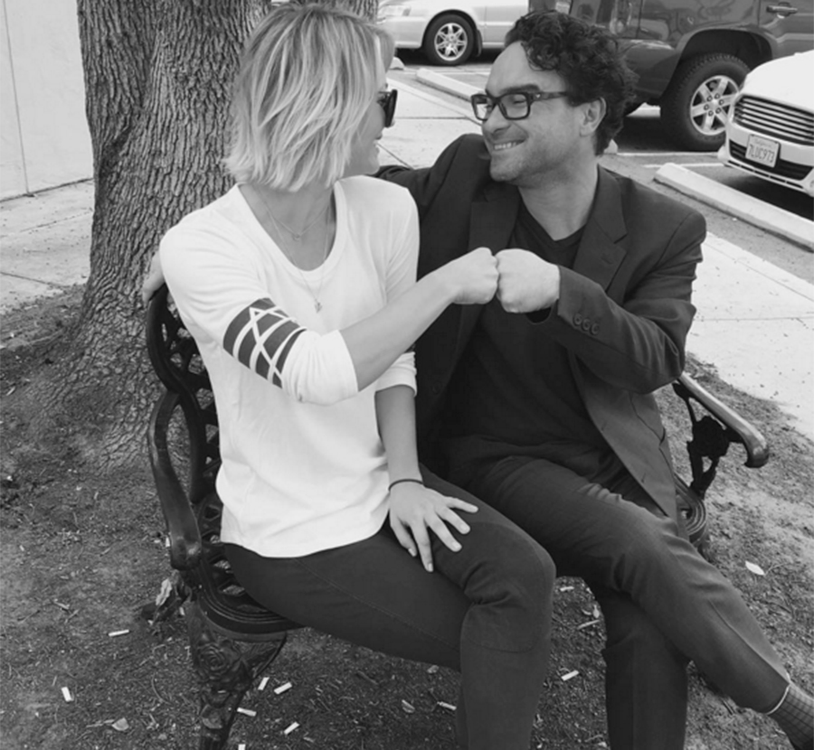 Kaley Cuoco em um <i>affair</i> com Johnny Galecki? Confira o que eles falaram sobre isso!