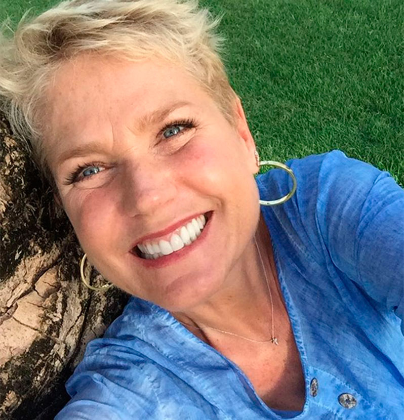 Xuxa desce do trono e entra na briga com seguidores em rede social