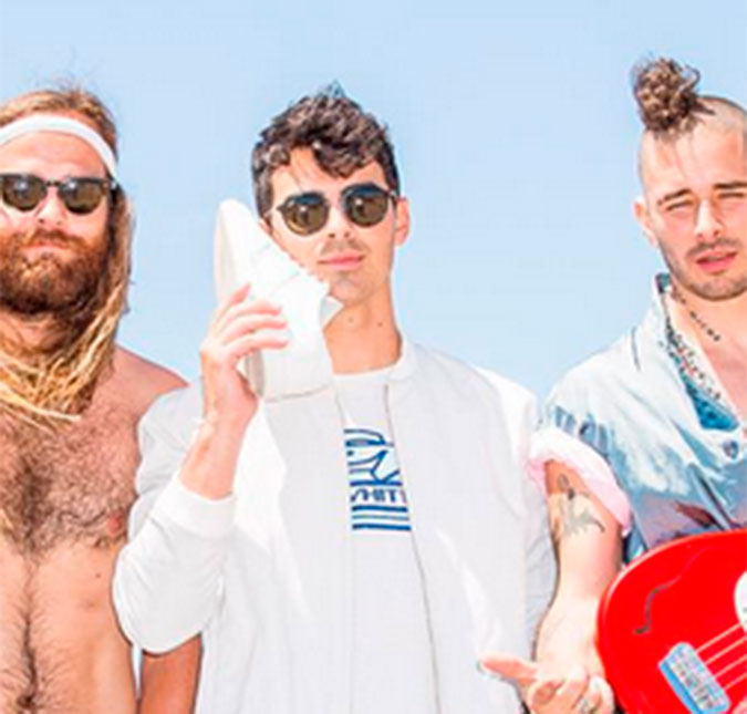 Joe Jonas divulga nova versão do clipe de <i>Cake By The Ocean</i>, confira!