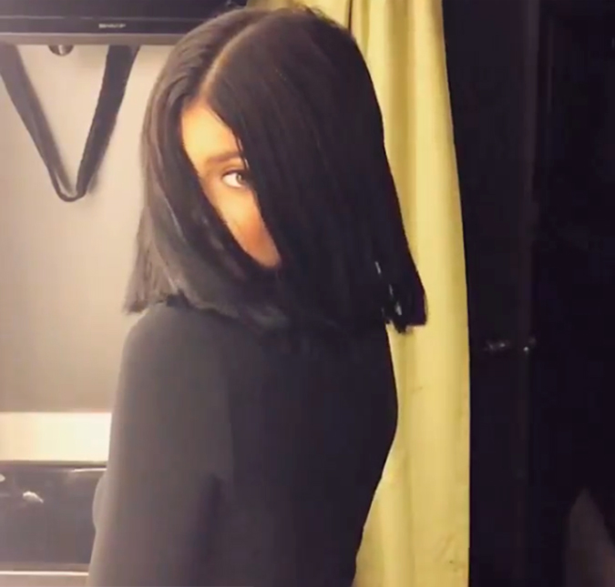 Kylie Jenner passa por mais uma transformação capilar, veja!