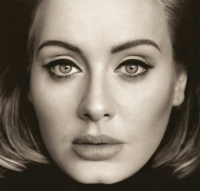 Diretor de <i>Hello</i> explica porque Adele usa celulares antigos no clipe, saiba aqui!