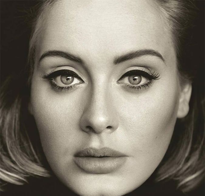 Adele voltou com tudo e o vídeo da música <i>Hello</i> atingiu mais de 100 milhões de visualizações