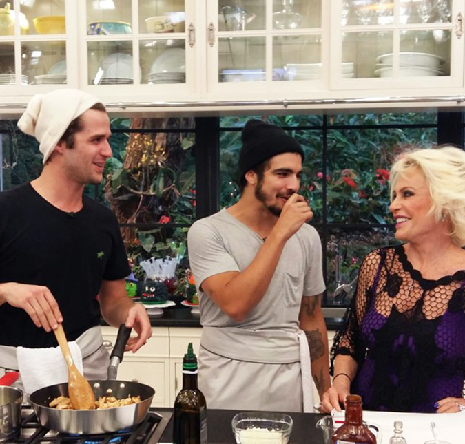 Caio Castro mostra que além de arrasar pela beleza, também conquista pelo estômago!
