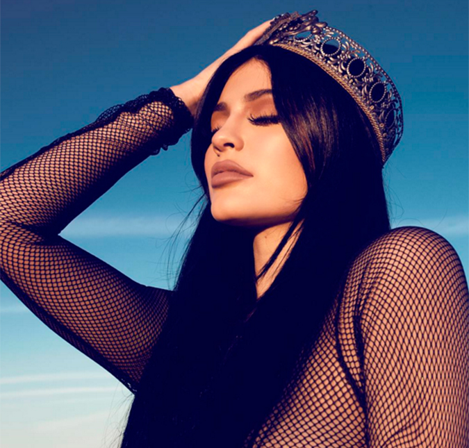 Kylie Jenner comenta sobre a responsabilidade de ser uma das <i>teens</i> mais influentes de 2015