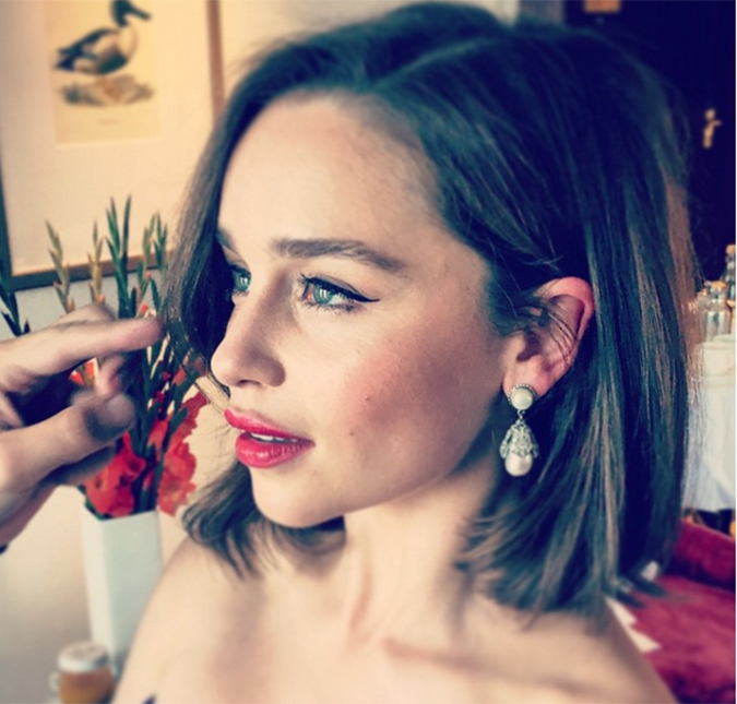 Chega de dragões! Emilia Clarke agora só quer saber de joias!