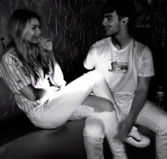 Joe Jonas repetiu com Gigi Hadid o que fez com Taylor Swift