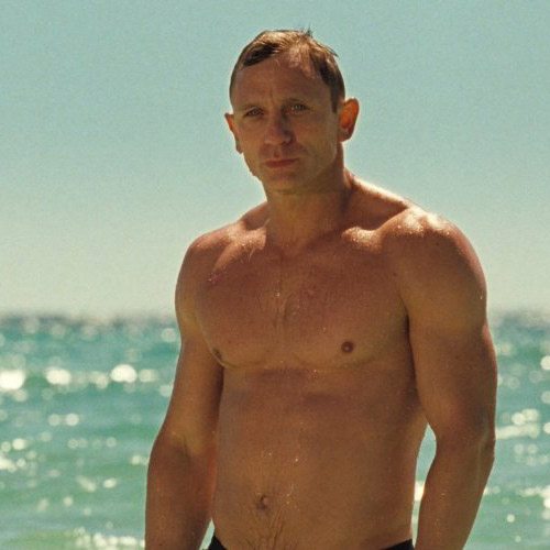 Produtores da franquia James Bond querem manter Daniel Craig no próximo filme