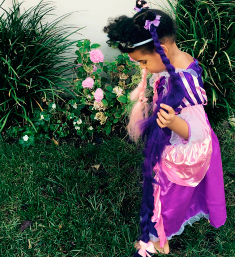 Filha de Beyoncé, Blue Ivy vira princesa por um dia