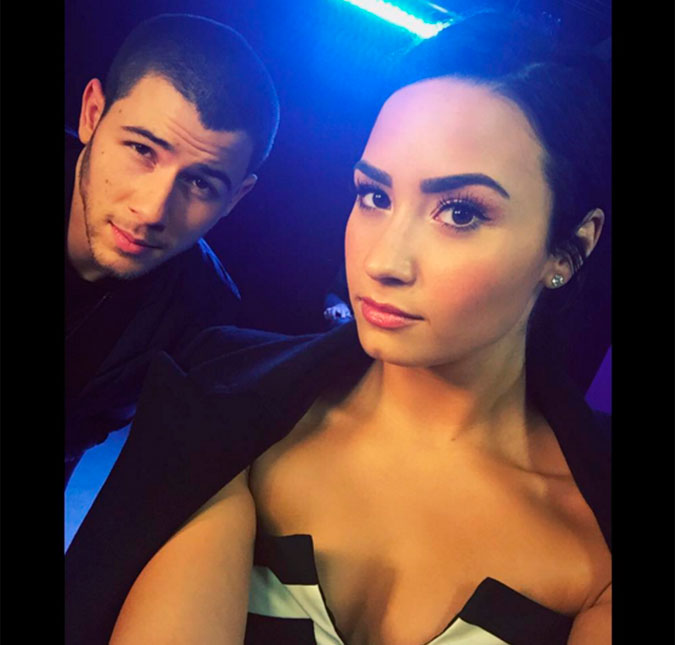 Demi Lovato e Nick Jonas chegam ao Brasil em abril com nova turnê, diz jornal