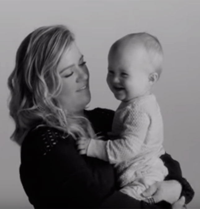 Kelly Clarkson divulga novo clipe com a participação de sua filha, assista!