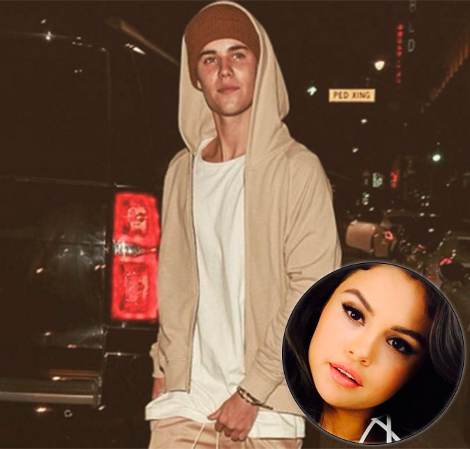 Justin Bieber canta para Selena Gomez em hotel, veja o vídeo!