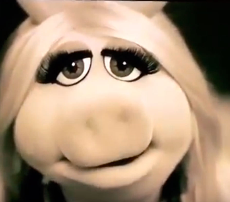 Miss Piggy canta <i>Hello</i>, da Adele. Assista aqui!