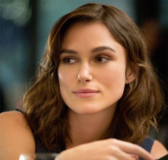 Keira Knightley fala sobre vida após maternidade: <i>desde que minha filha esteja bem, tudo está ótimo</i>