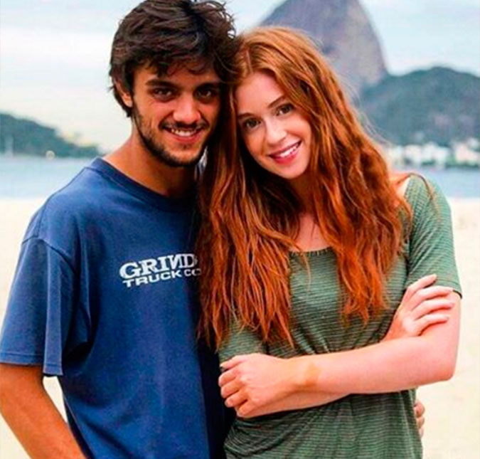 Marina Ruy Barbosa é só elogios a Felipe Simas e comenta: -<I> Não existe príncipe encantado</I>