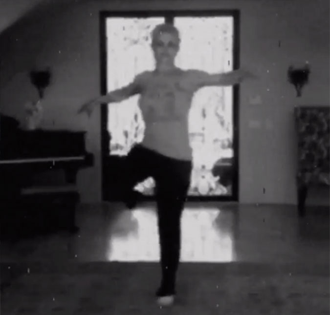 Britney Spears compartilha vídeo dançando a música de Adele, veja!