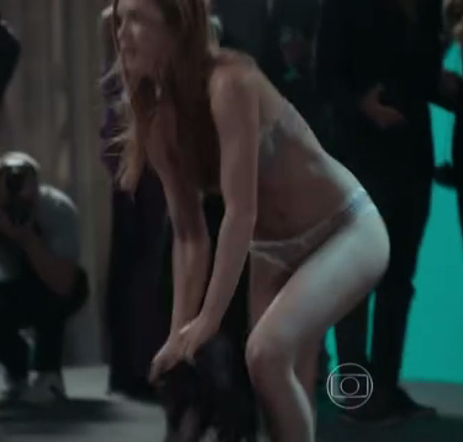 Marina Ruy Barbosa fica seminua em novela <i>Totalmente Demais</i>