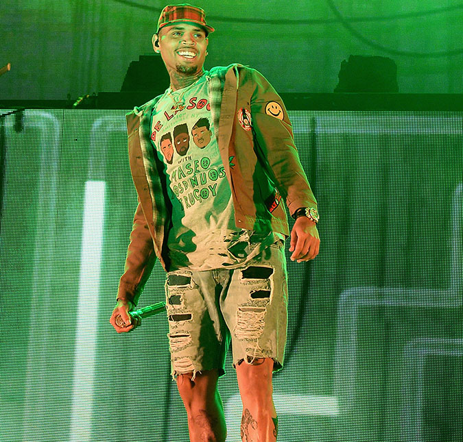 Chris Brown cancela shows na Austrália e na Nova Zelândia após ter visto negado