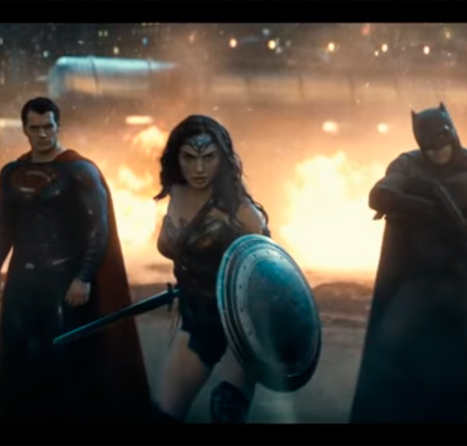 Trailer de <i>Batman vs Superman: A Origem da Justiça</i> traz Mulher Maravilha como aliada dos rivais