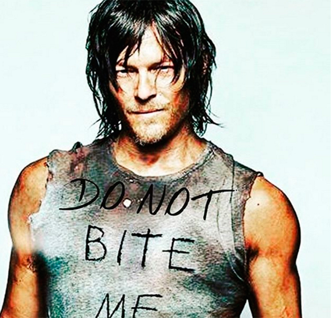 Astro de <i>The Walking Dead</i>, Norman Reedus faz piada após quase levar mordida de fã