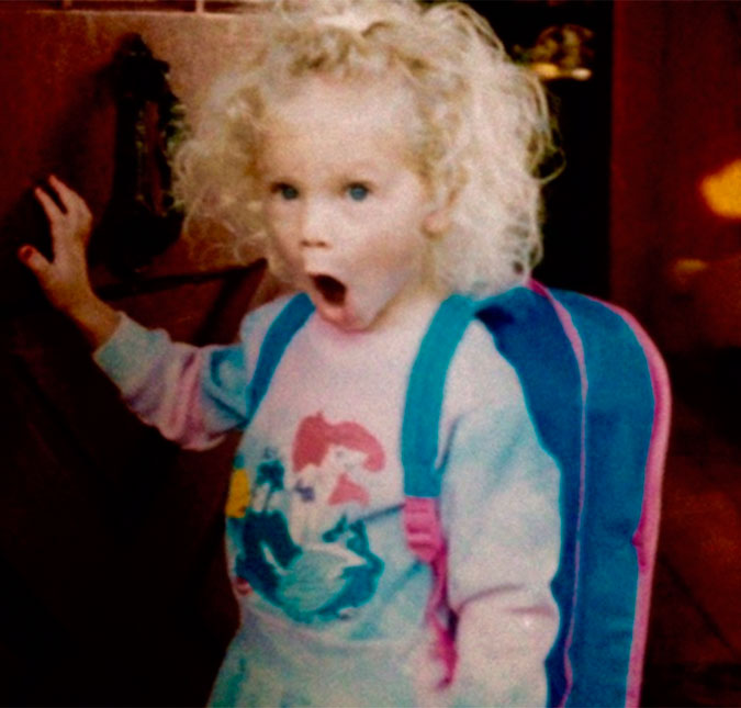 Taylor Swift comemora aniversário publicando clique fofo em rede social, veja!