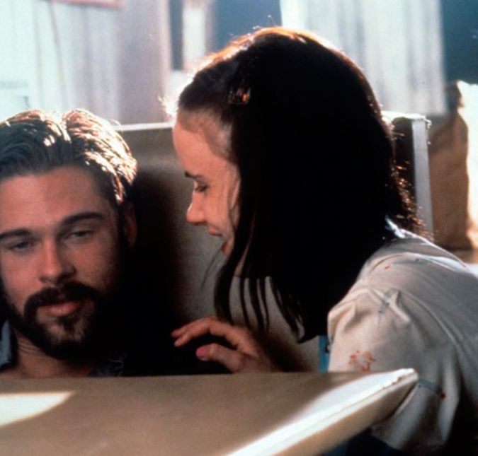 Em Kalifornia - Uma Viagem ao Inferno, Brad Pitt também deixou a desejar, já que estava com um look não vou tomar banho, que também não combinou nem um pouquinho com a barba. Em Kalifornia - Uma Viagem ao Inferno, Brad Pitt também deixou a desejar, já que estava com um look não vou tomar banho, que também não combinou nem um pouquinho com a barba.