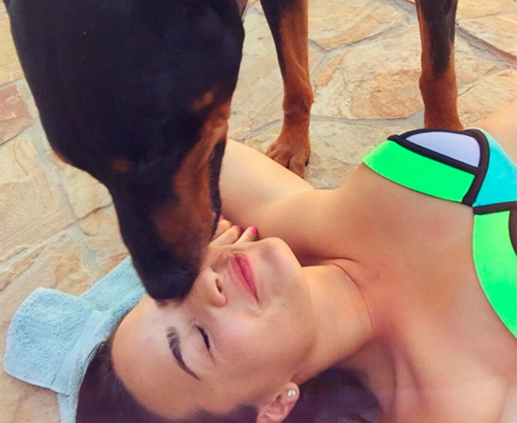 Demi Lovato posta texto emocionante sobre seu falecido cachorro