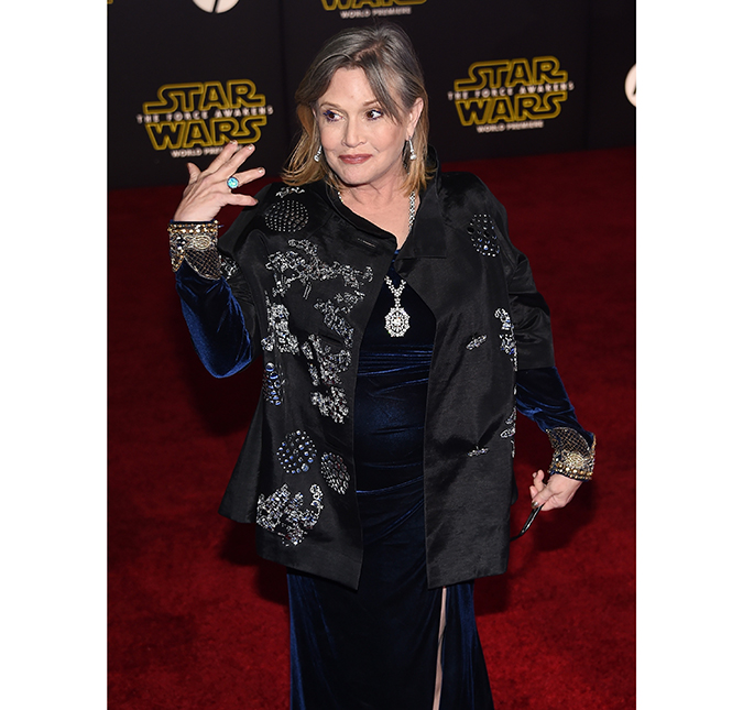 Atriz de <i>Star Wars</i>, Carrie Fisher faz desabafo na <i>web</i> após receber críticas sobre envelhecimento