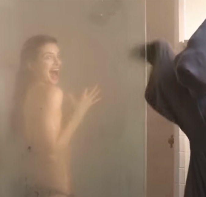 Kendall Jenner aparece nua no chuveiro em ensaio de fotos