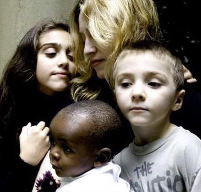 Madonna luta na justiça para ter seu filho de volta em casa