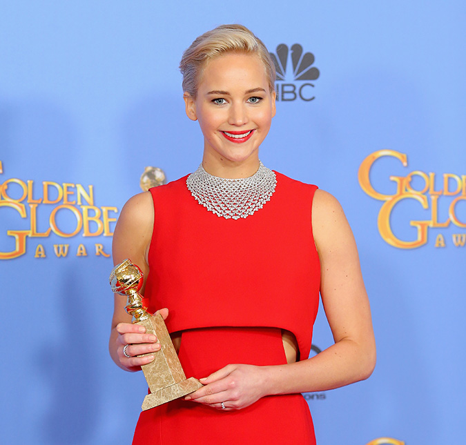 Jennifer Lawrence dá bronca em repórter após vencer <i>Globo de Ouro</i>