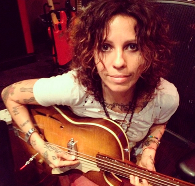 Linda Perry volta atrás e se arrepende de acusar Lady Gaga de não ter escrito <i>Til It Happens To You</i>