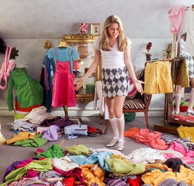 Aliás, a personagem principal de As Patricinhas de Beverly Hills troca de roupa 60 vezes ao longo da história! Aliás, a personagem principal de As Patricinhas de Beverly Hills troca de roupa 60 vezes ao longo da história!