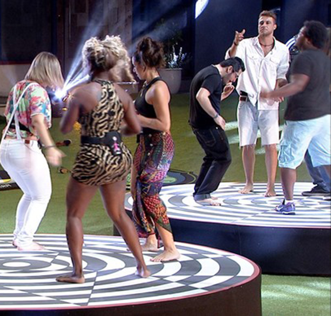 Estreia do <i>Big Brother Brasil 16</i> conta com primeira prova do líder