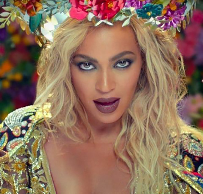Beyoncé e <i>Coldplay</i> lançam clipe com inspiração indiana