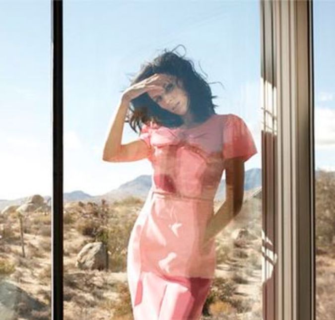 Liberty Ross, ex-esposa de Rupert Sanders, que teve um caso com Kristen Stewart, também apostou bastante no mundo da moda e na carreira de modelo, mesmo tendo apenas um metro e 73 centímetros de altura!