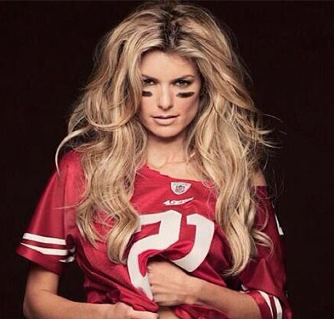 Marisa Miller também é outro nome de peso no mundo da moda. A top até já desfilou com o Fantasy Bra, o sutiã mais importante - e caro! - desenvolvido pela marca Victoria's Secret. Marisa, no entanto, tem apenas um metro e 73 centímetros.