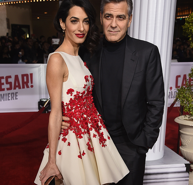 Amal teve uma reação engraçada quando George Clooney a pediu em casamento, veja!
