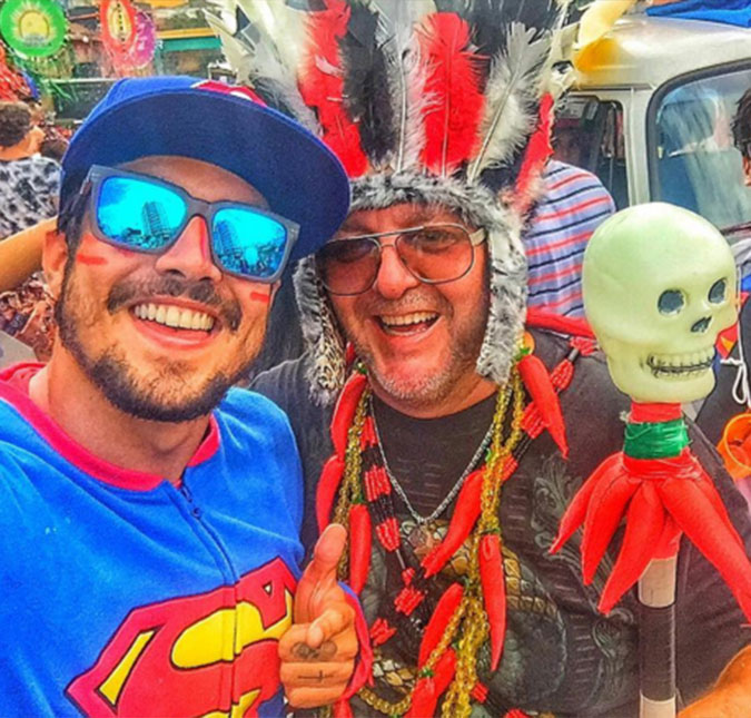 Caio Castro mostra o lado <I>Super-Homem</i> no Carnaval de São Paulo!