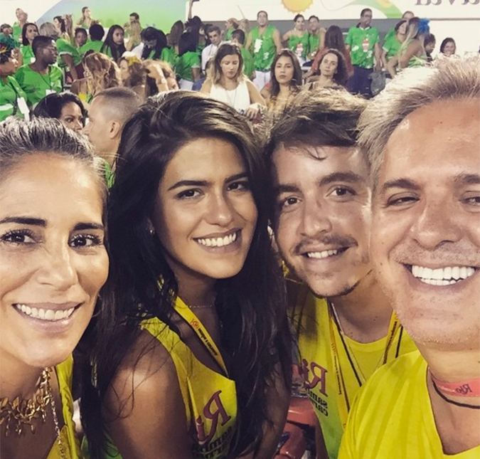 Antonia Morais aproveita o Carnaval ao lado dos pais e do namorado, Wagner Santisteban