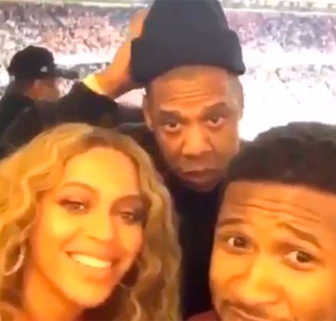 Jay Z não faz ideia do que <i>Snapchat</i> significa - mesmo aparecendo em um vídeo com Beyoncé e Usher!