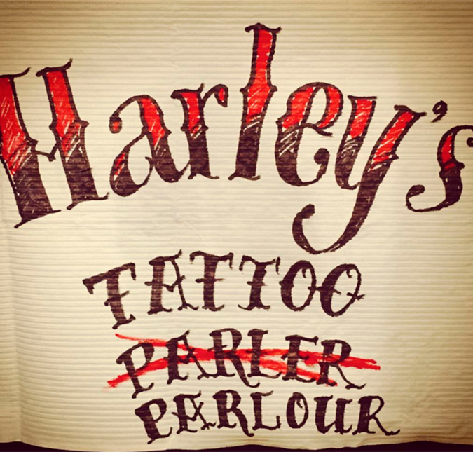 Margot Robbie, a Arlequina de <i>Esquadrão Suicida</i>, está abrindo um estúdio de tatuagem, entenda!