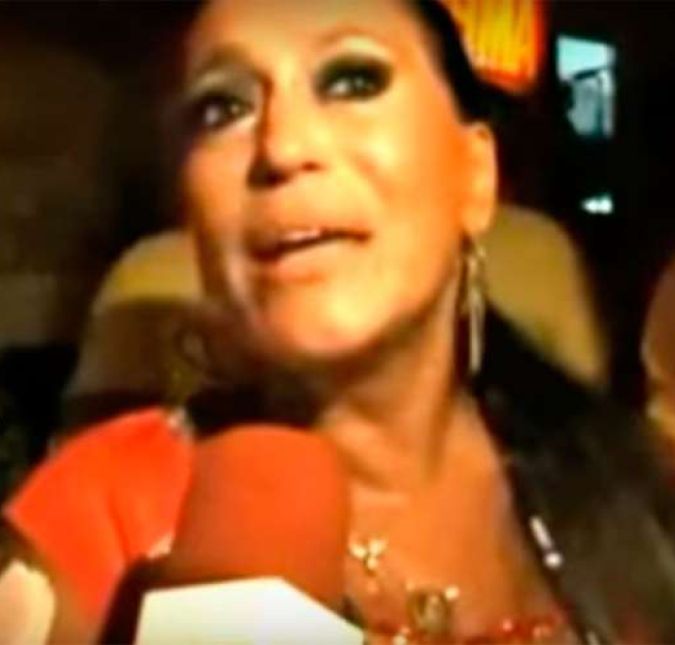 Em outra entrevista ela mostrou que é sim a rainha do Brasil ao afirmar que não liga para seus odiadores de plantão: - O que é uma pessoa ruim ou duas para 130 milhões de brasileiros que me amam? Em outra entrevista ela mostrou que é sim a rainha do Brasil ao afirmar que não liga para seus odiadores de plantão: - O que é uma pessoa ruim ou duas para 130 milhões de brasileiros que me amam?