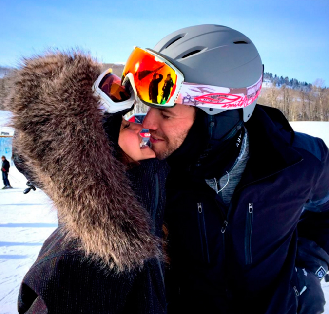 Nina Dobrev teria terminado namoro com Austin Stowell