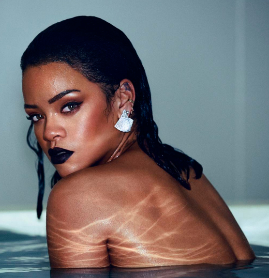 Rihanna não estaria satisfeita com o evento e por isso não teria se apresentado no <i>Grammy</i>, afirma <i>site</i>