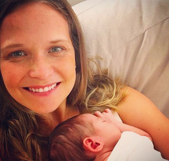 Fernanda Rodrigues posta foto com Bento, seu filho recém-nascido