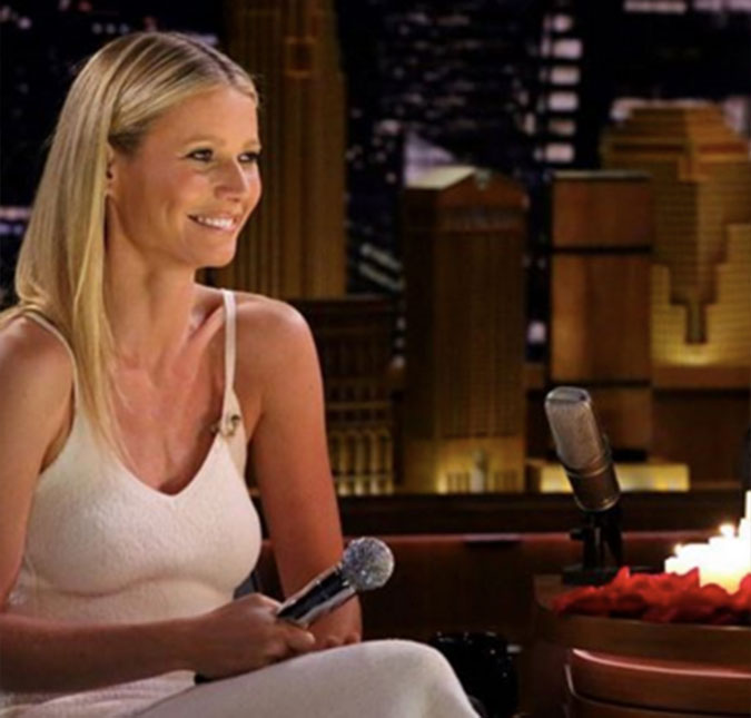 Gwyneth Paltrow diz que vai dar um tempo na carreira de atriz - e lê mensagens engraçadas, veja o vídeo!