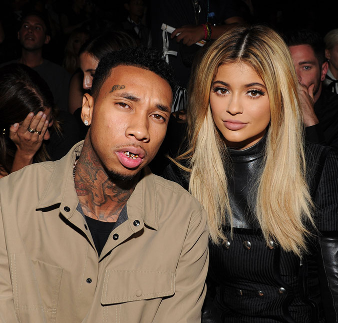 Kylie Jenner troca farpas com seguidores no <i>Twitter</i> ao defender seu namoro com Tyga